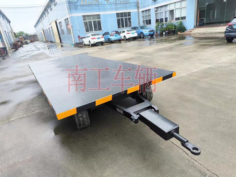 6吨牵引英亚在线平台（中国）官网 工业全挂拖车