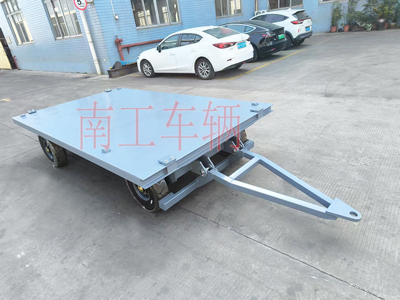 3吨小型牵引英亚在线平台（中国）官网 全挂车