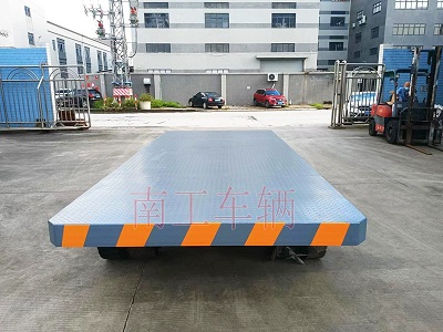 25吨重型牵引英亚在线平台（中国）官网3I.jpg