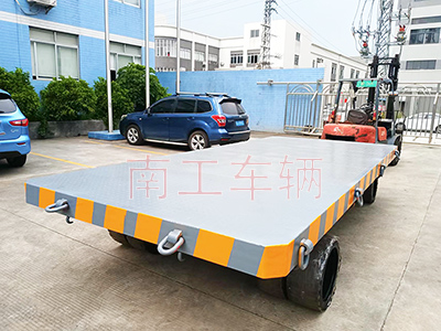 25吨重型英亚在线平台（中国）官网带牵引环工具拖车1I.jpg