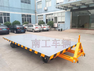10吨中型牵引英亚在线平台（中国）官网4I.jpg