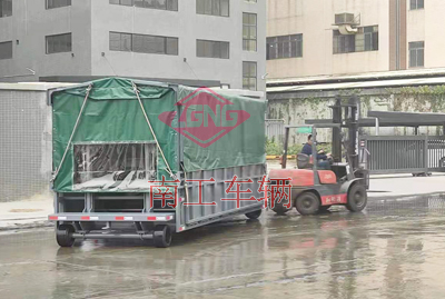 升降雨篷英亚在线平台（中国）官网6I.jpg