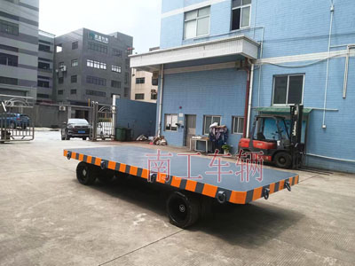 25吨重型工业英亚在线平台（中国）官网全挂式牵引拖车底盘带牵引环3I.jpg