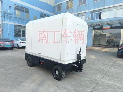 2吨电动英亚在线平台（中国）官网 飞翼箱式工具拖车2I.jpg