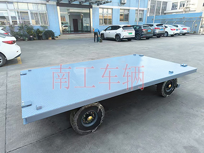 3吨小型牵引英亚在线平台（中国）官网 全挂车2I.jpg
